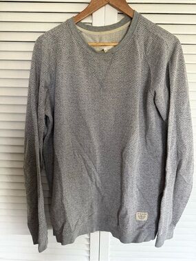 Light Gray Men's Crewneck Sweater - Subtle Chevron Knit
